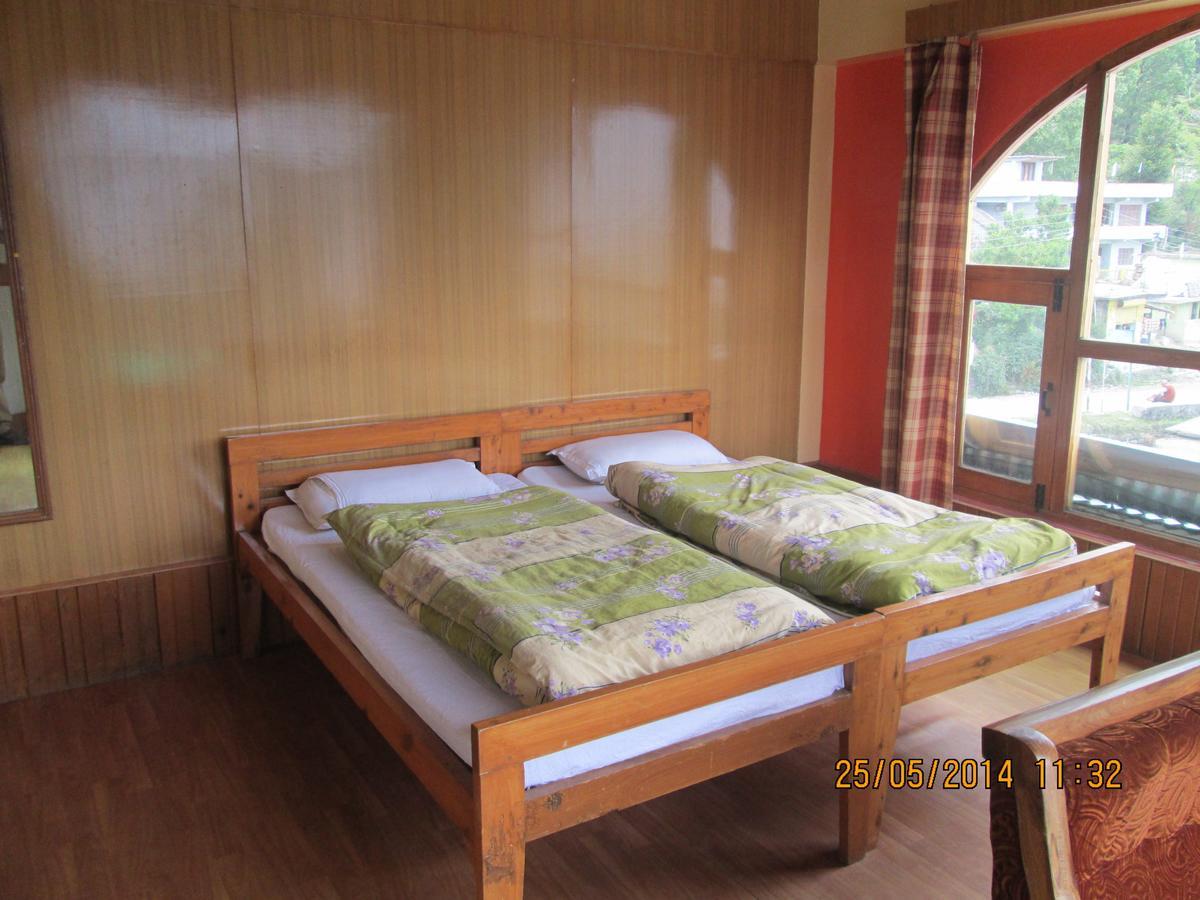 Buin Pandey Lodge חדר תמונה